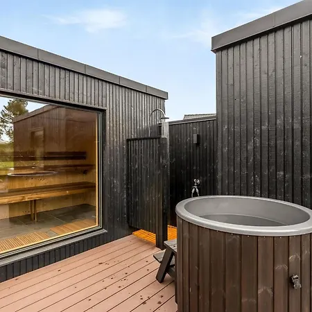 Artur - 800m From The Sea By Interhome